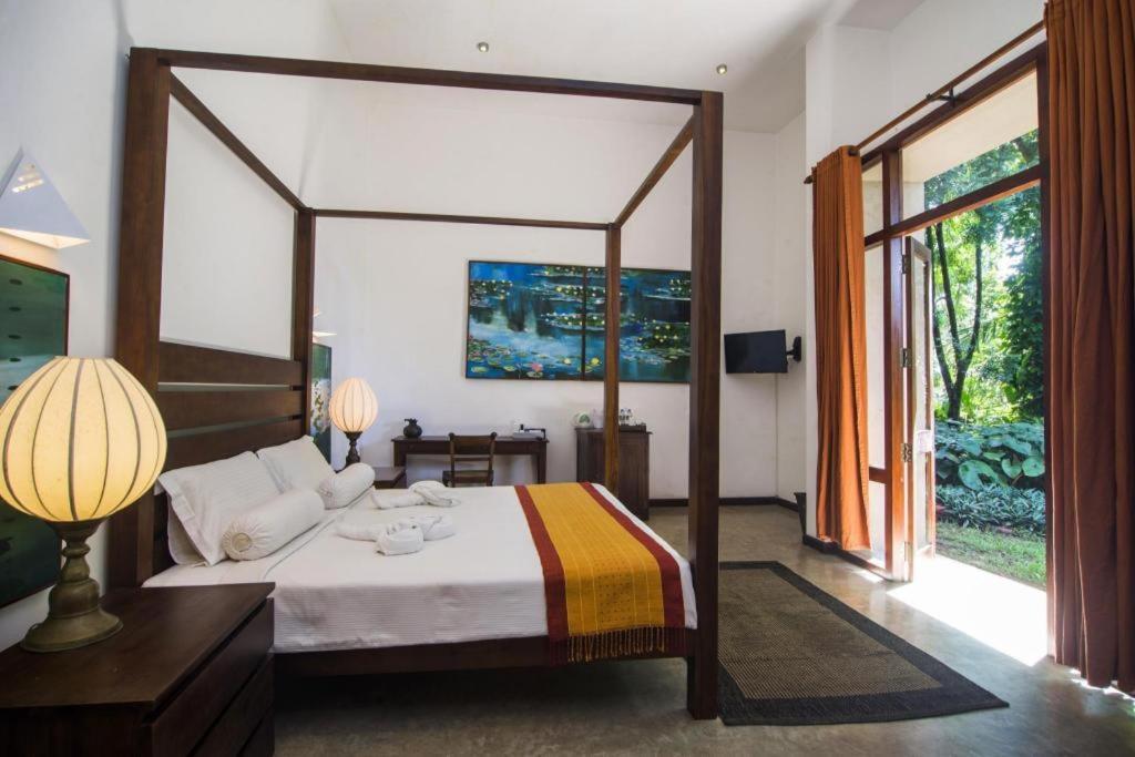 Roman Lake Ayurveda Boutique Resort Ahungalla Exterior photo