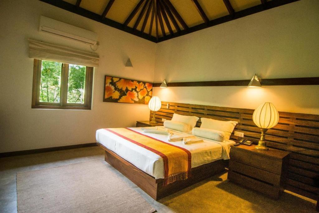 Roman Lake Ayurveda Boutique Resort Ahungalla Exterior photo