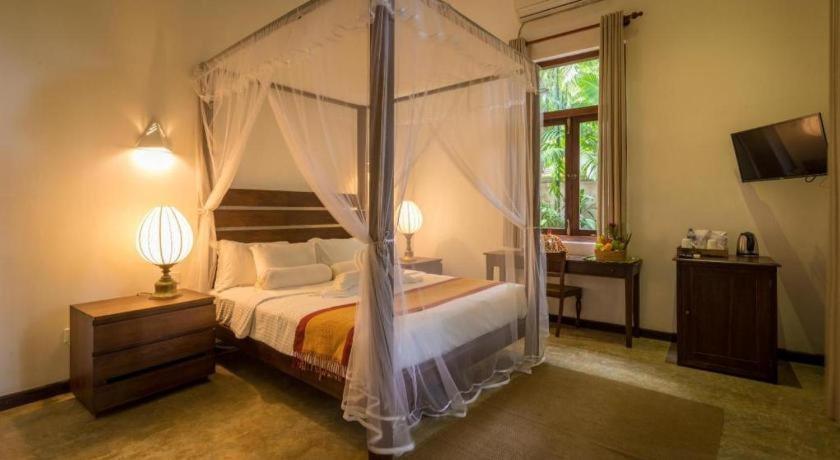 Roman Lake Ayurveda Boutique Resort Ahungalla Exterior photo